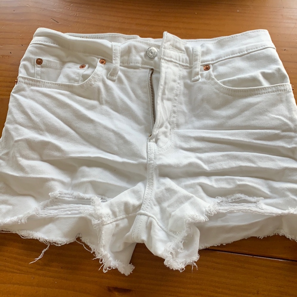 High rise distressed cut off Levi shorts